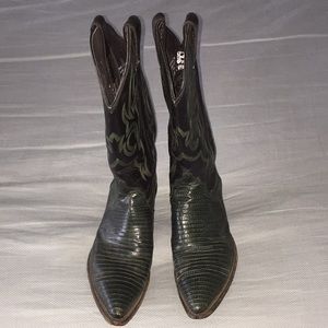 Women’s cowboy boots